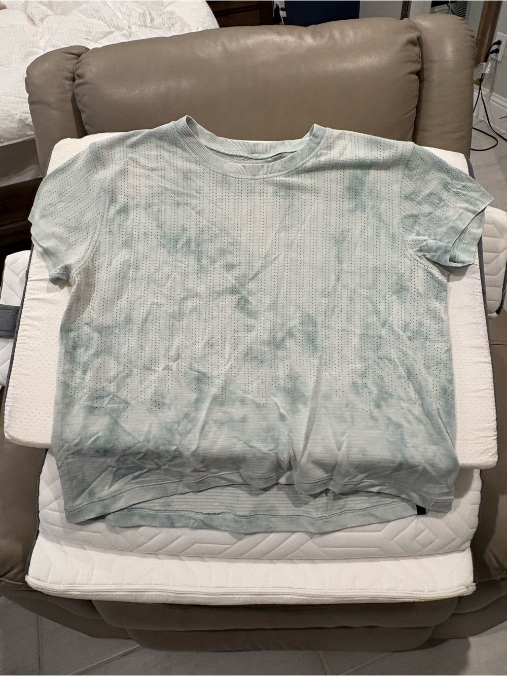 Lululemon Sea green workout top